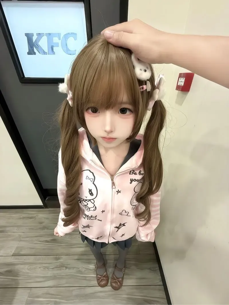 小小只洛丽塔清纯女高小魔女 Gallery 1