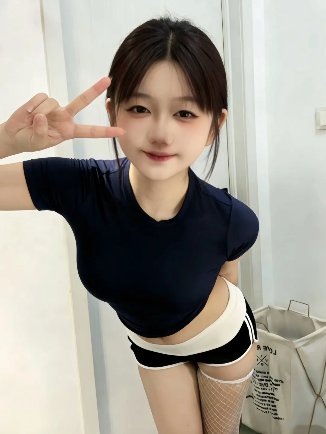 08后依依 白虎 Gallery 3