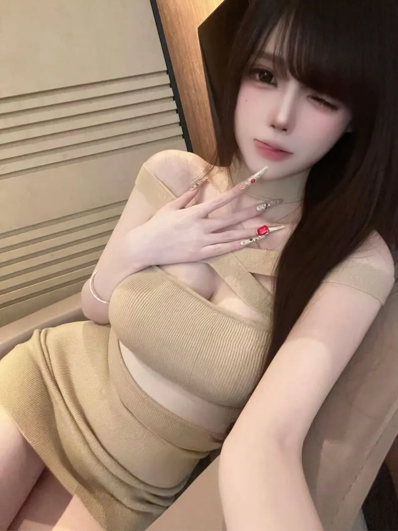 完美身材小穴妹 逼肥💦多 Gallery 2