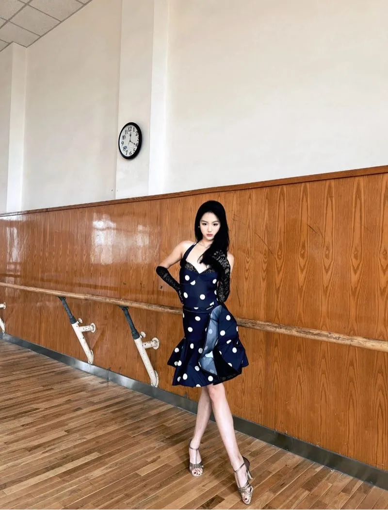 普陀白虎一线天拉丁舞应届生元气 Gallery 6