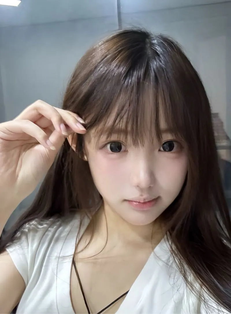 07白🐯萝莉温温 Gallery 6