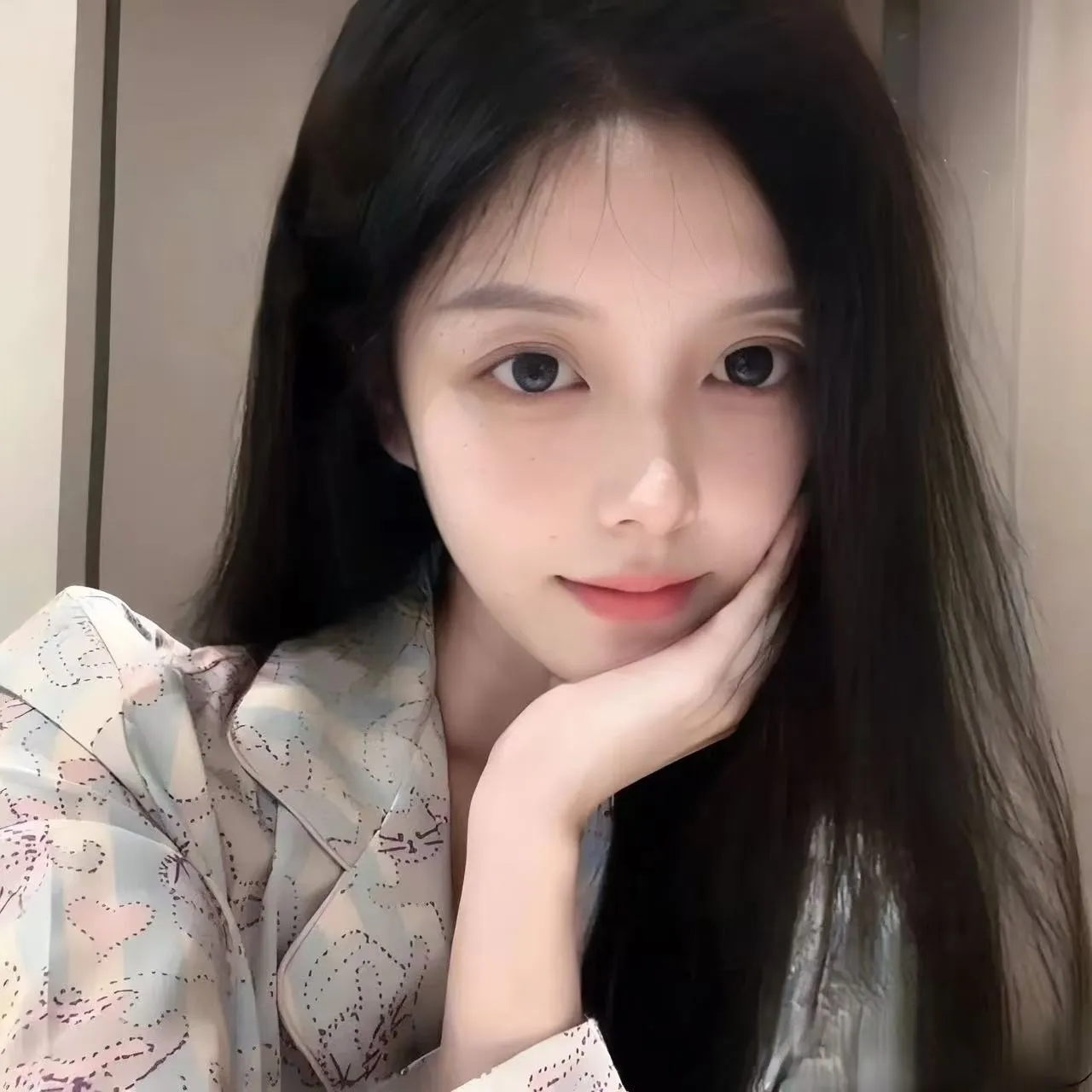 闵行极品高颜值嫩妹念念 Gallery 1