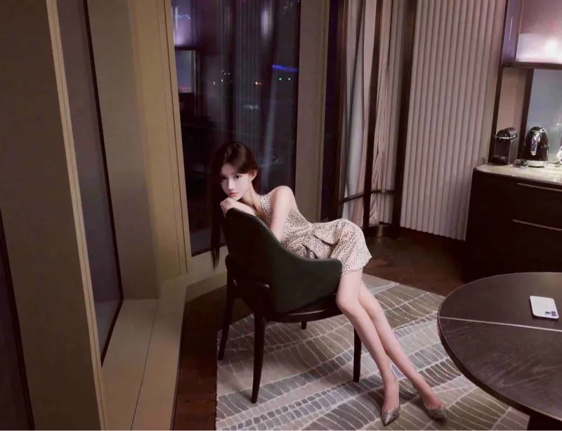 341新人网红博主腿🦵模首开 Gallery 5