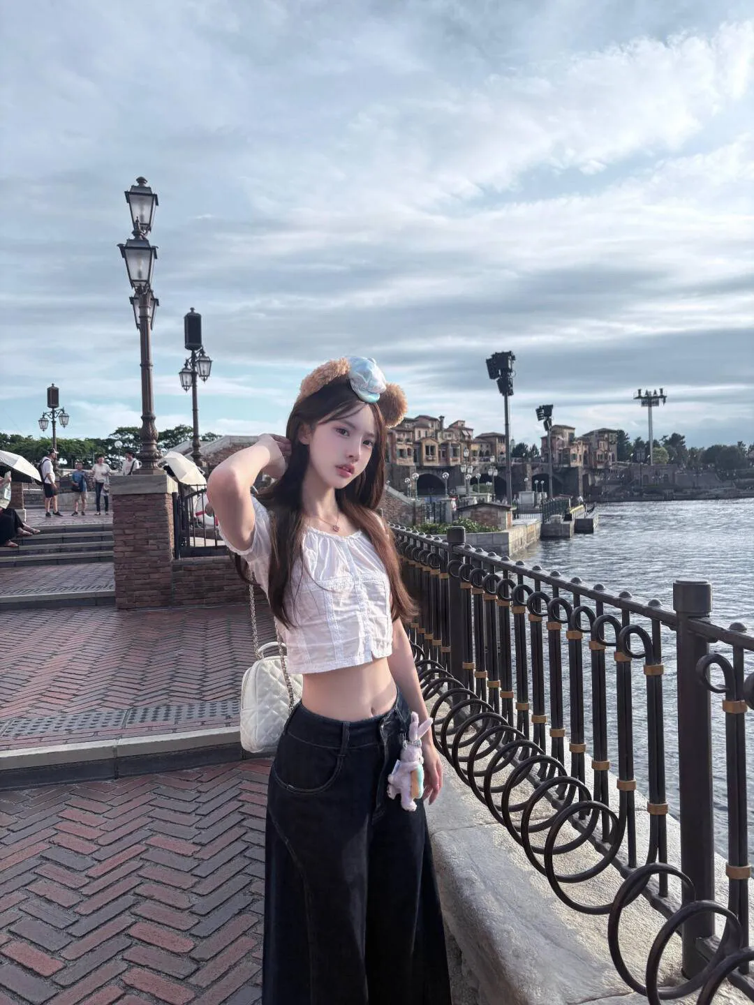 y109极品推荐圈外短开可🐍💋双飞 Gallery 4