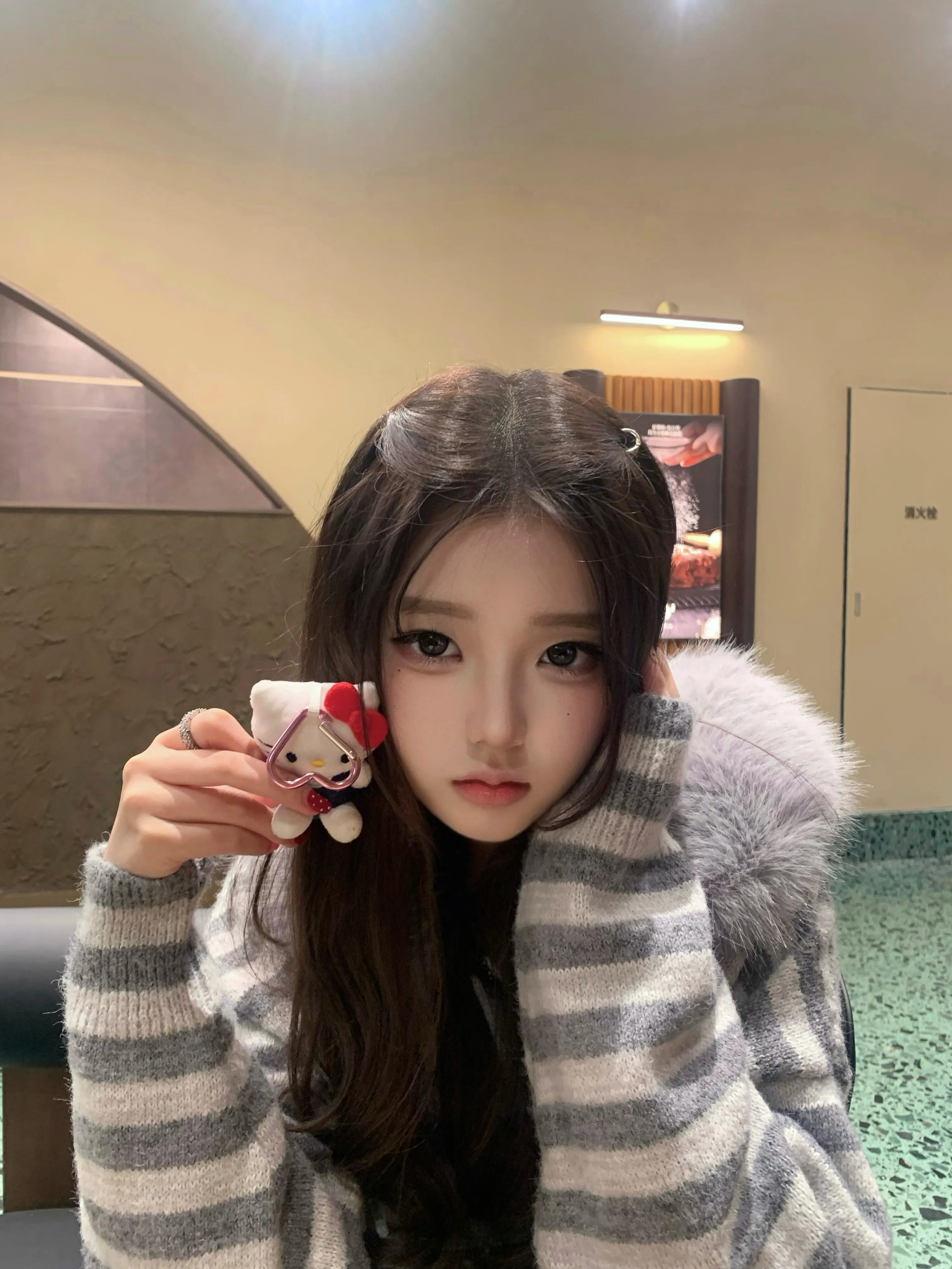 闵行昭昭07年🥳极品白纯甜妹 Gallery 2