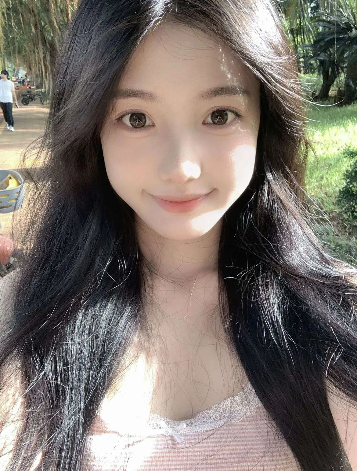 皮皮长腿女神短期兼职 Gallery 3