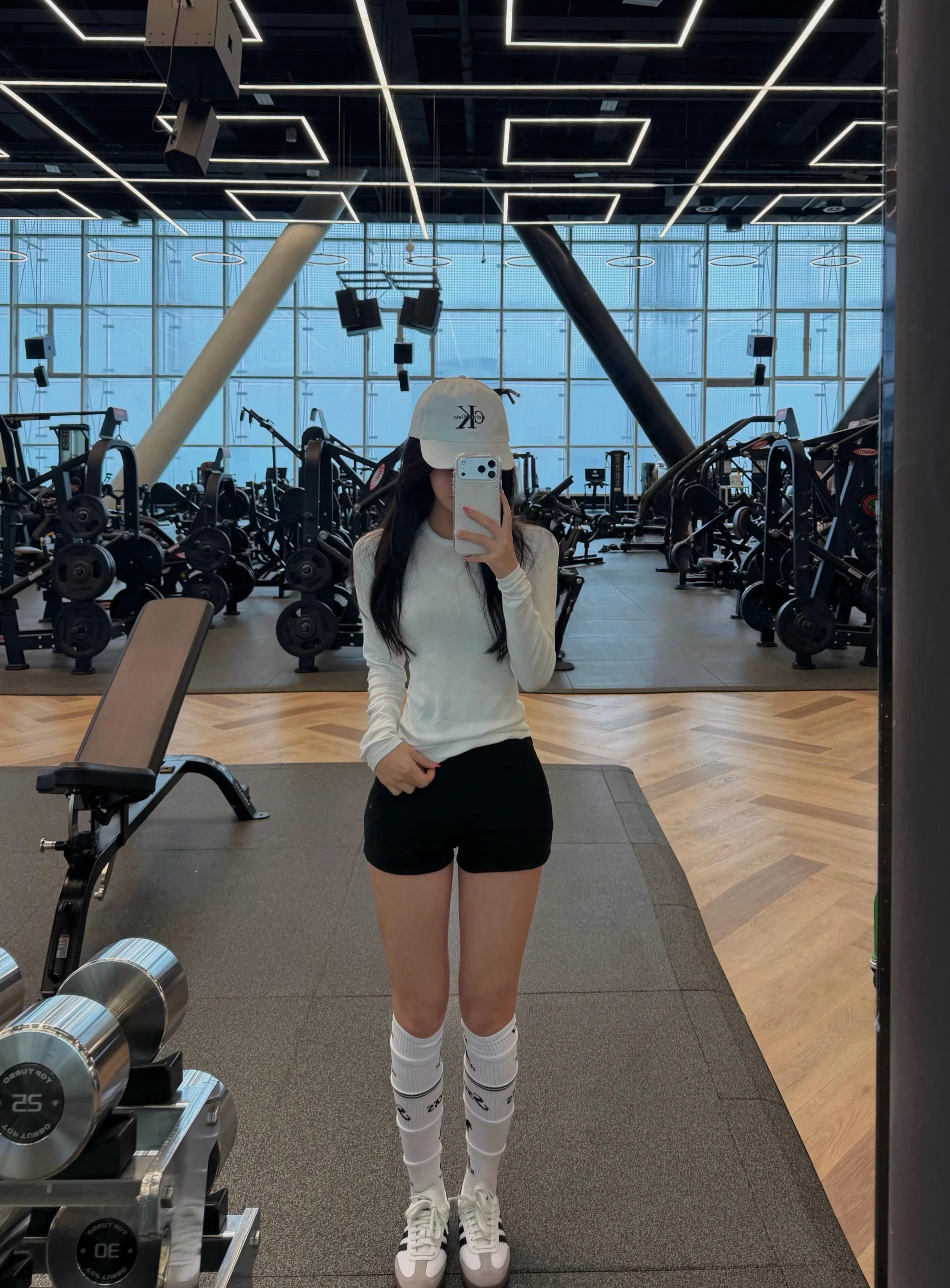 a256🦜只外出 Gallery 5