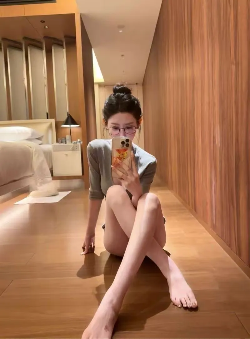 诗诗，家五外W ギャラリー 1