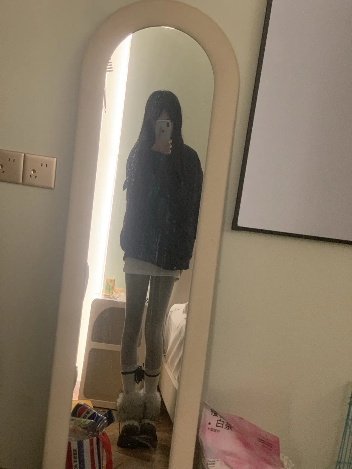 闵行极品白🐯 18岁小小 Gallery 6