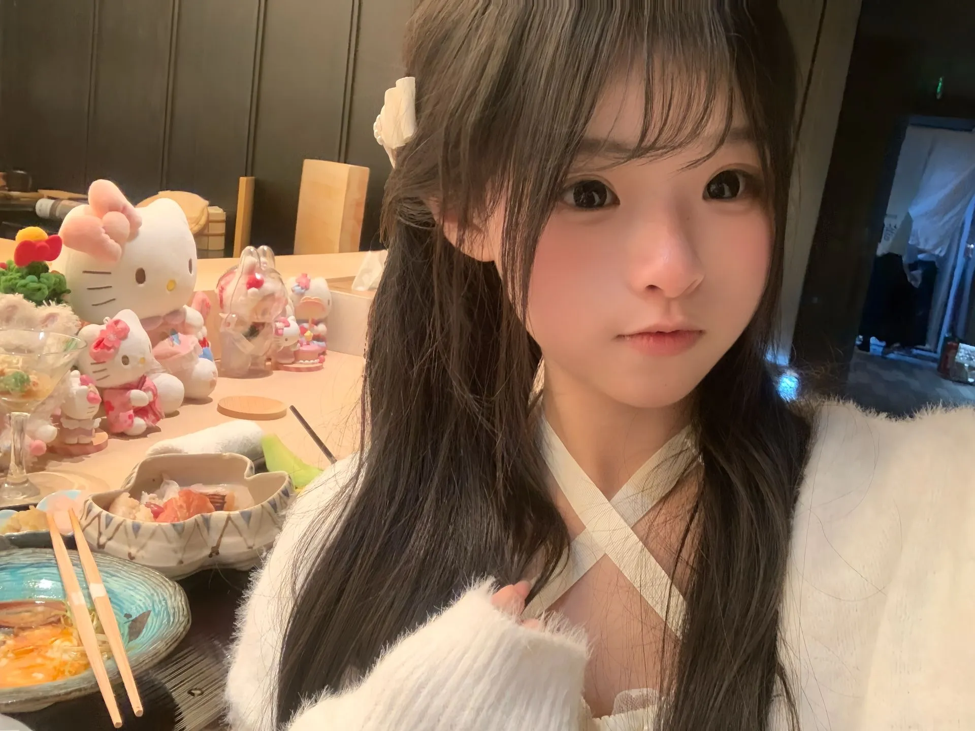 橘橘 18岁小萝莉 背着男朋友出来卖 Gallery 2