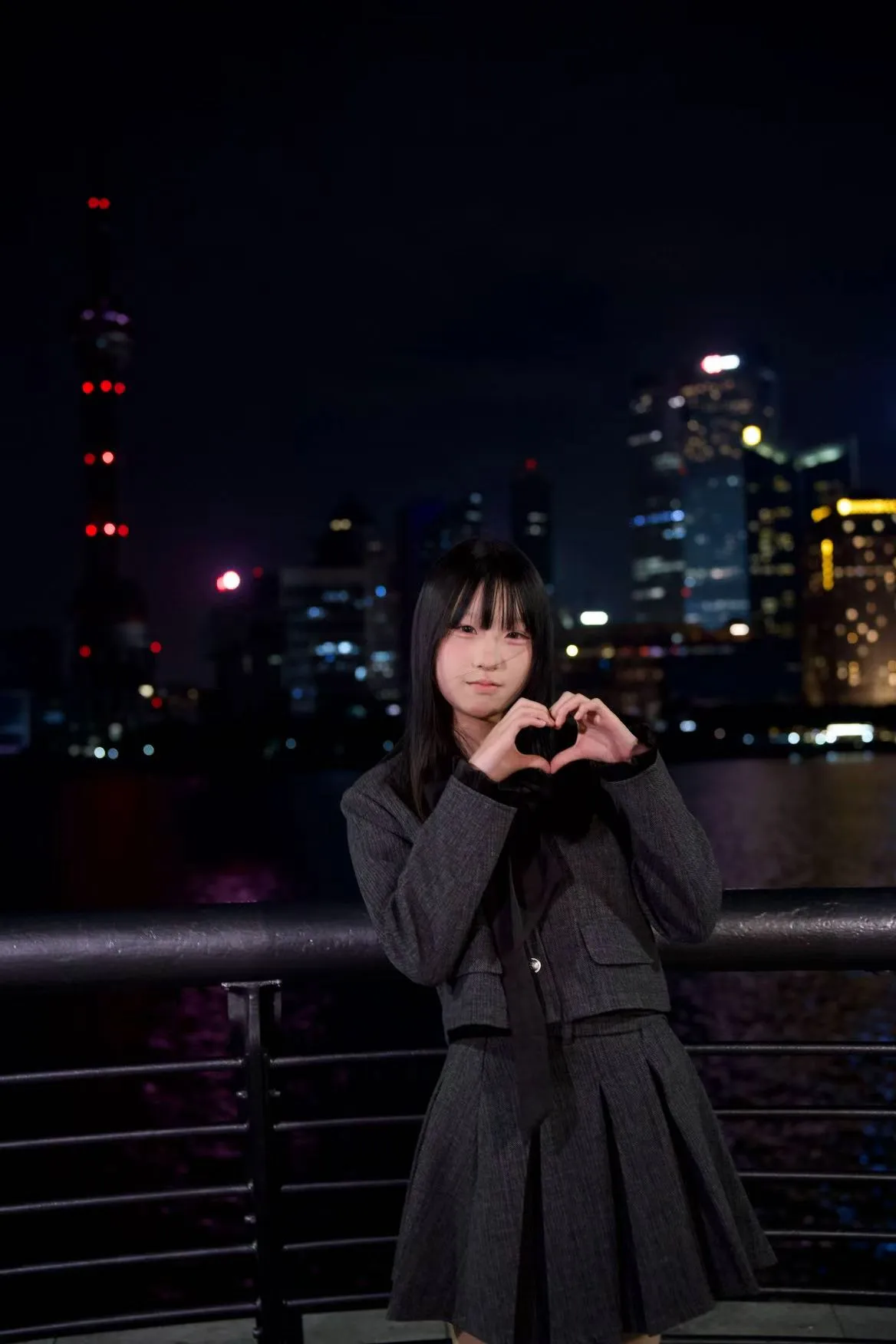 浦东 08纯天然小白虎丹丹 一线天刚破处 Gallery 4