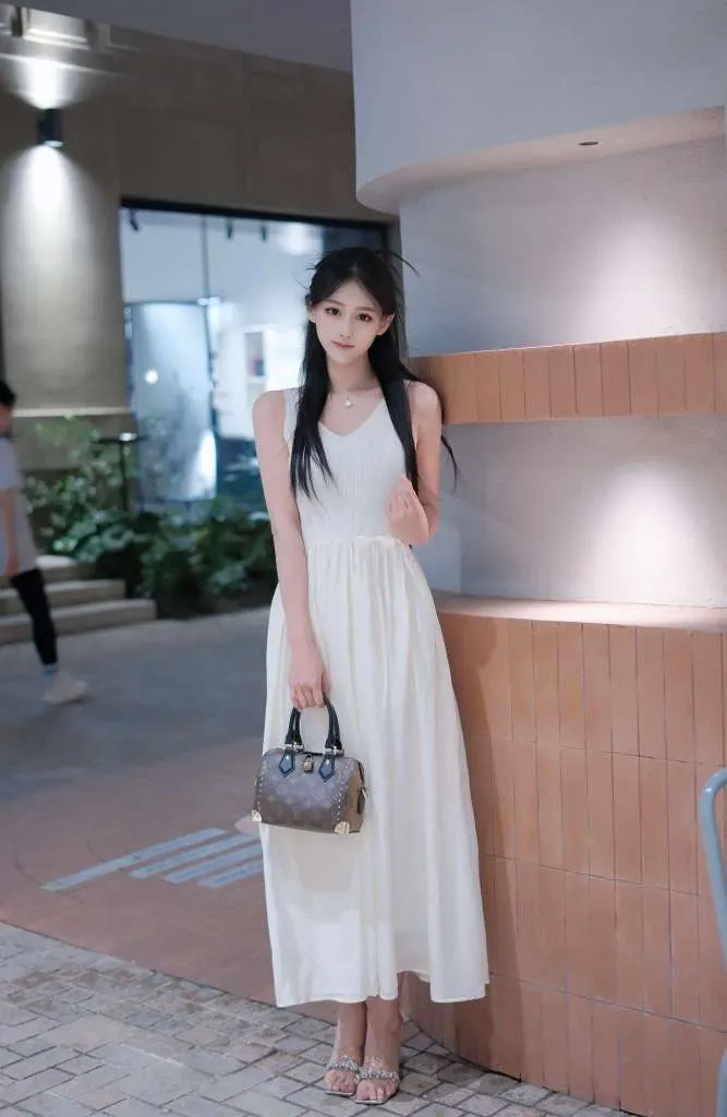 Y1395C-173 黄埔硬五抖音甜美主播 Gallery 5