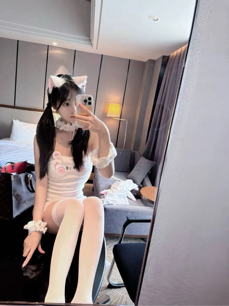 妈生白虎 张衣衣 萝莉首开