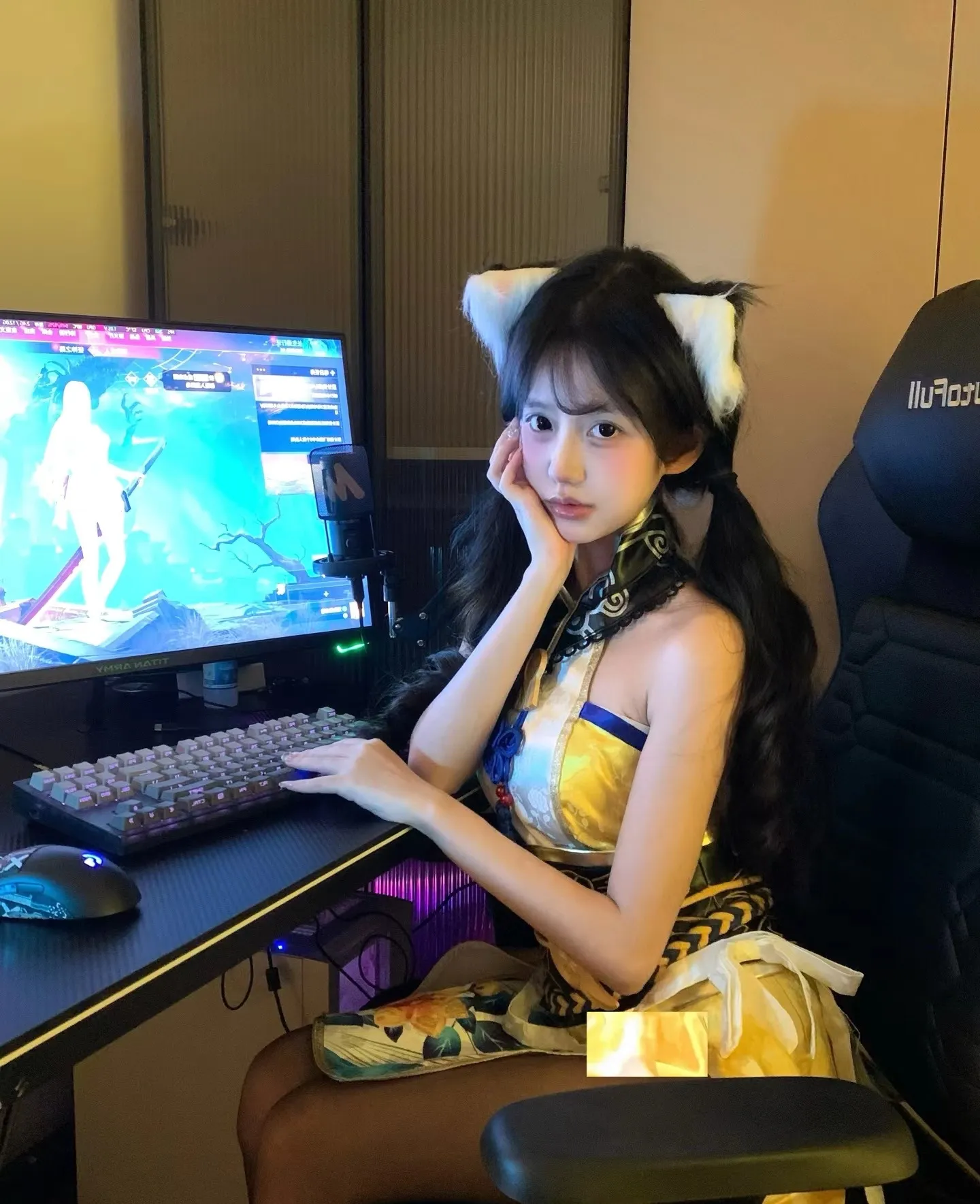 白虎萝莉 一线天 徐小雅 Gallery 4