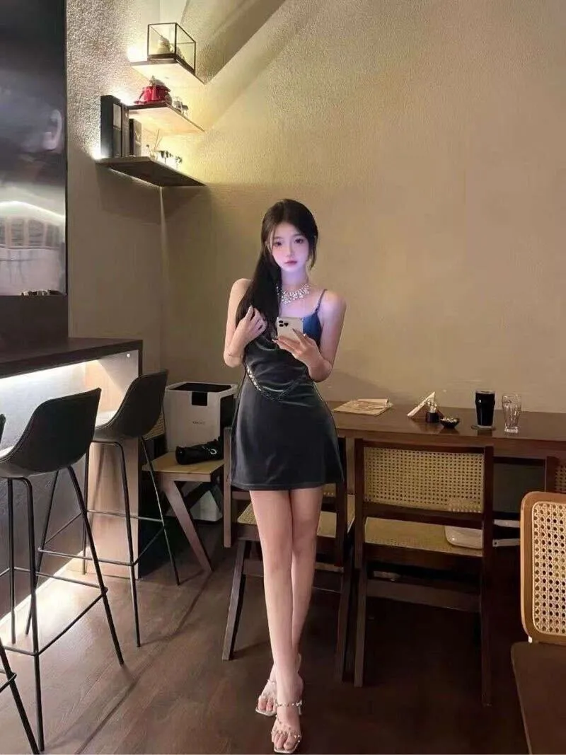 上戏学院刚毕业学妹巧巧 奶大S腰 Gallery 5