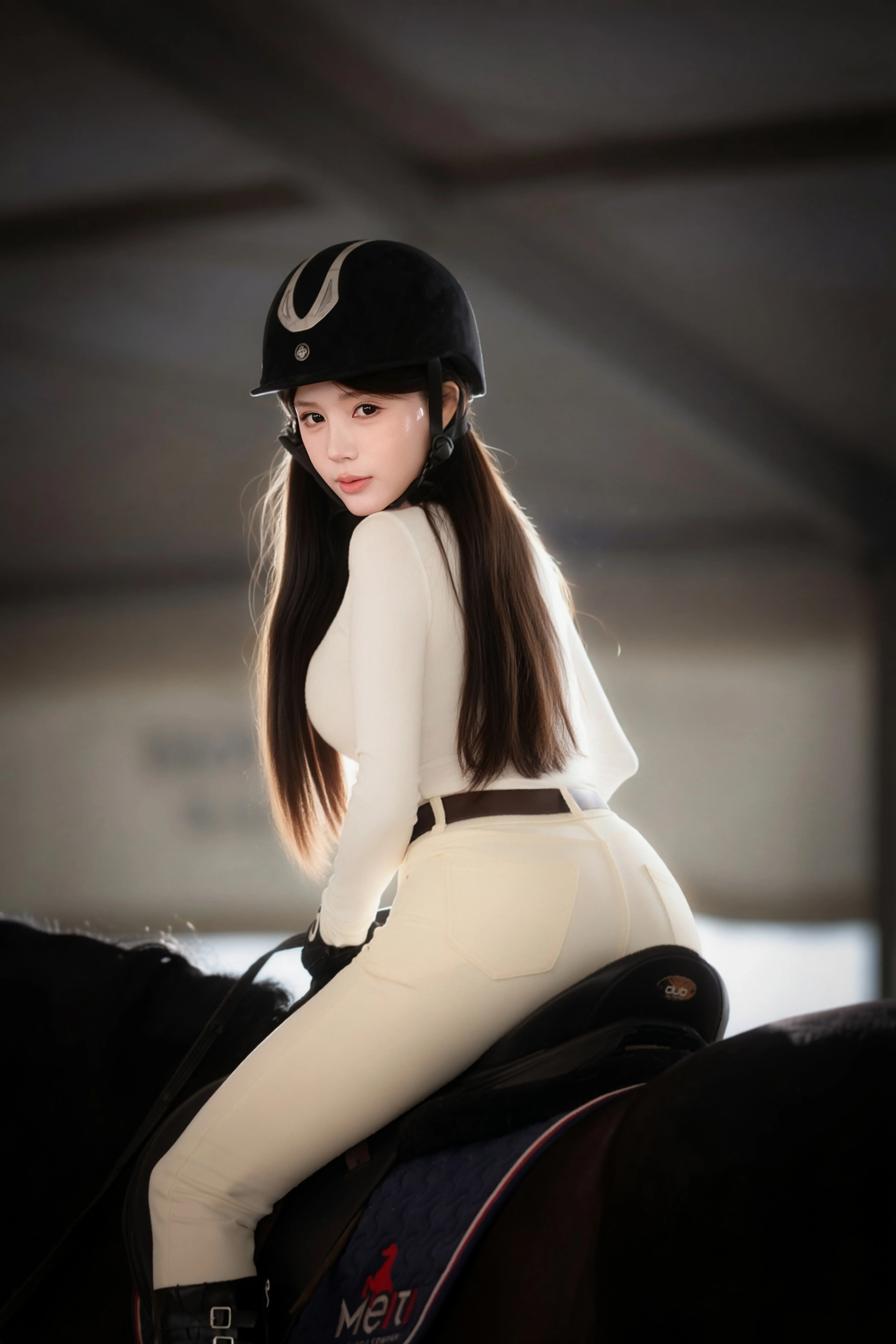 上海马背上的少女