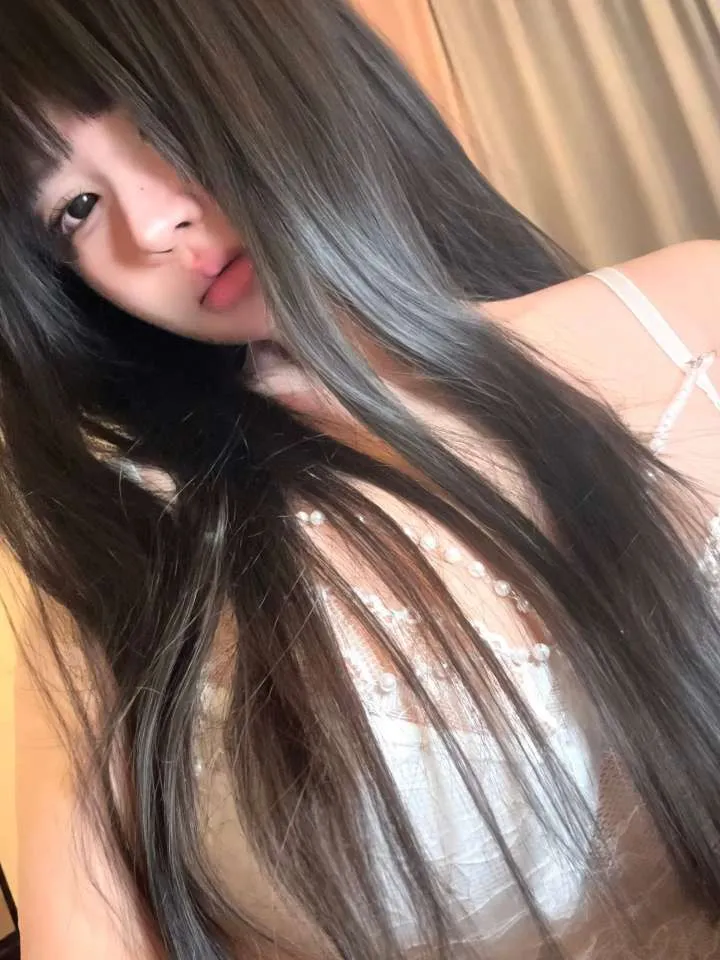 佳佳 纯欲小奶牛 F巨乳净重18斤 Gallery 5