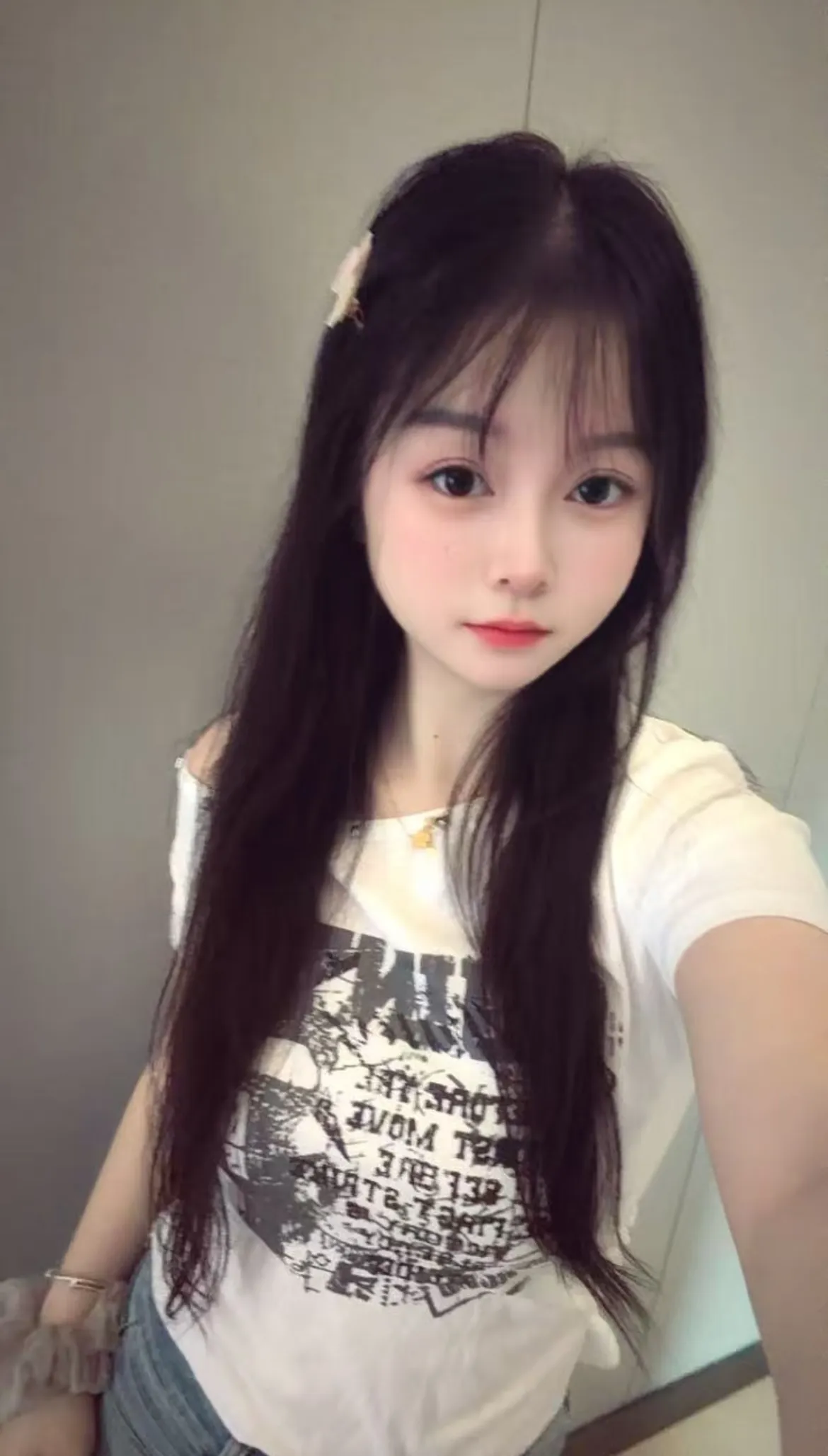 菲菲 学生兼职 真实嫩妹 Gallery 4