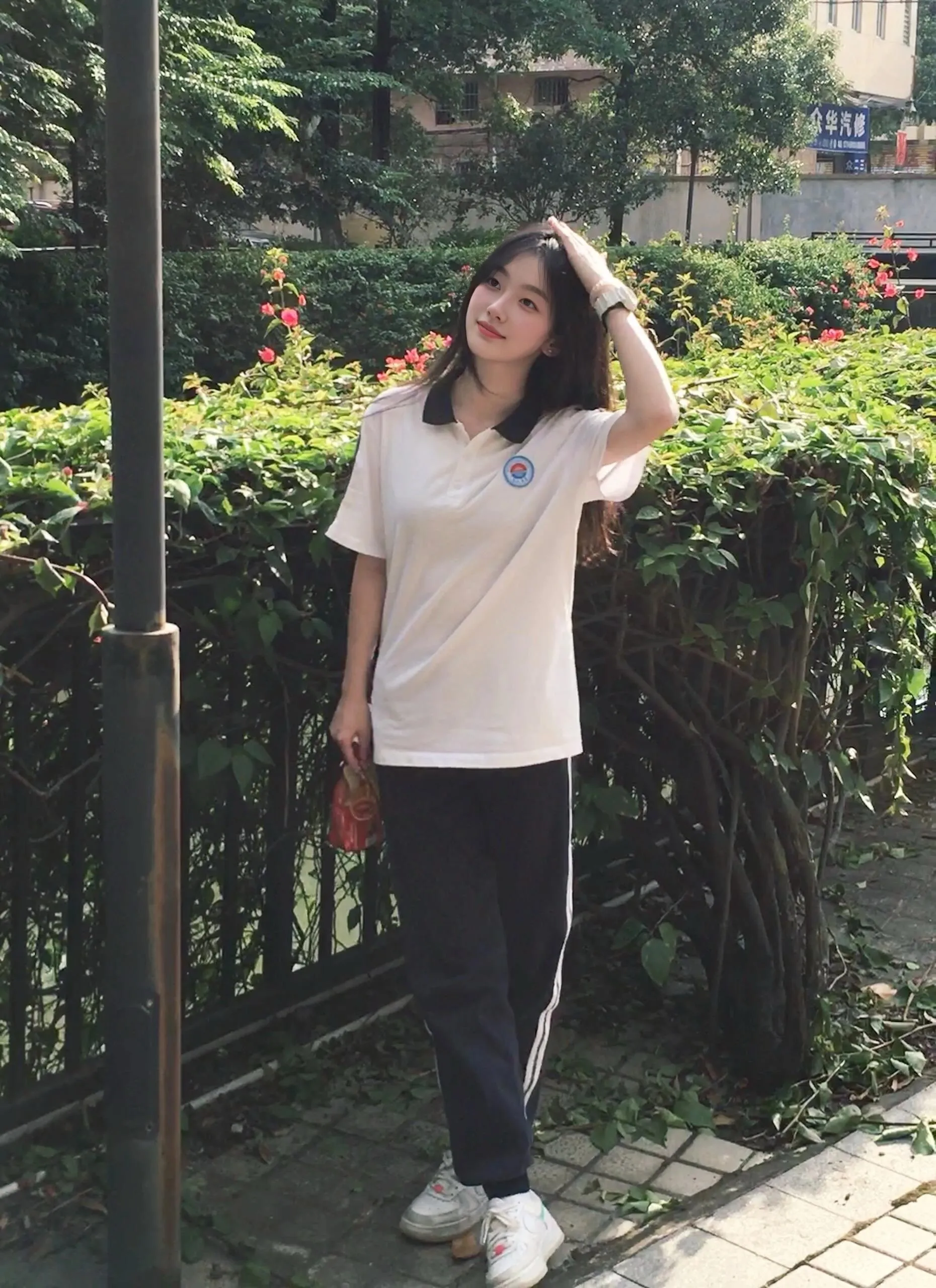 在校生果妮 糖果齁甜 B紧💦多 Gallery 4