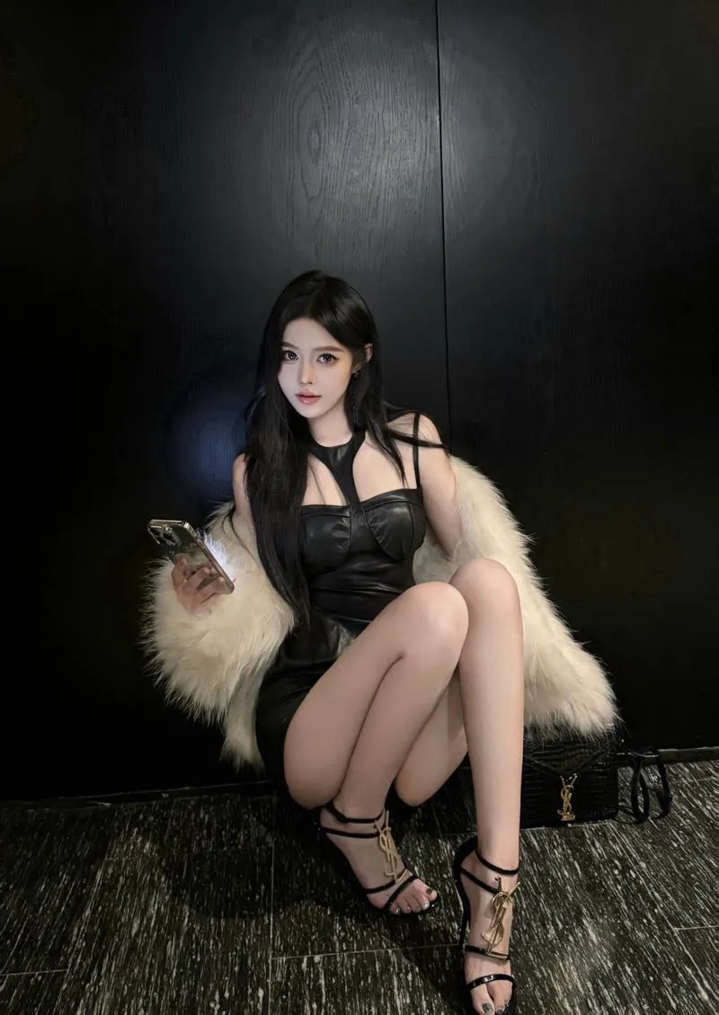 y236白虎模特 Gallery 5