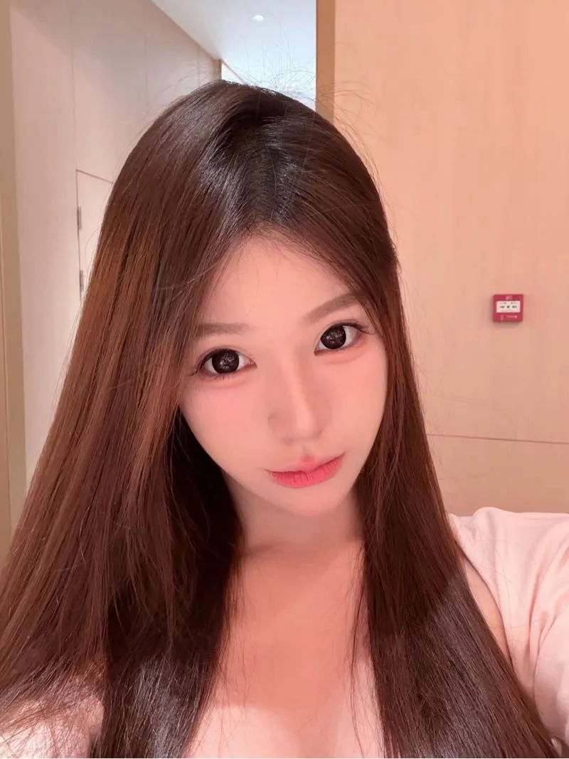 纯天然三点粉 超级嫩 粥粥 Gallery 2