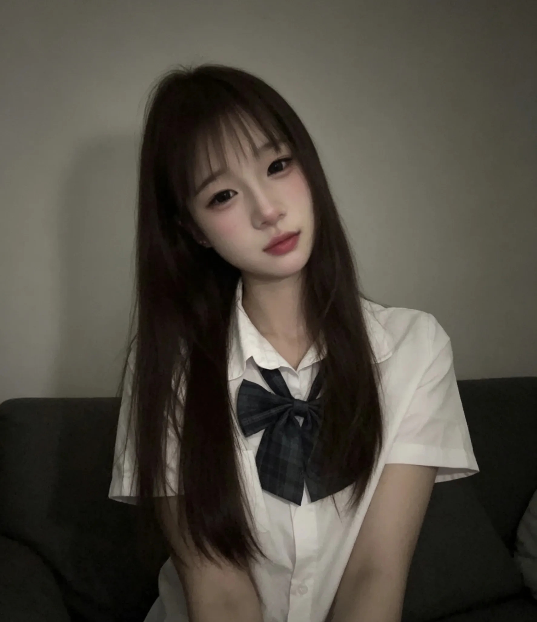 小乖嫩妹刚刚下海 紧💦水 Gallery 5